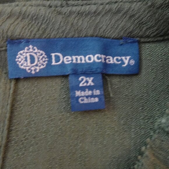 Democracy Embroidered Top Women's Plus Size 2X Green Puff Sleeve Boho Peasant - Picture 6 of 9